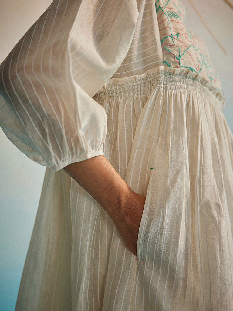 Hakanai Square Sleeve Top TOPS Ahmev