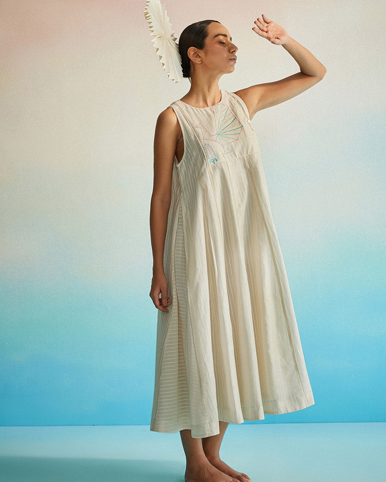 Utsuroi Halter Dress DRESSES Ahmev