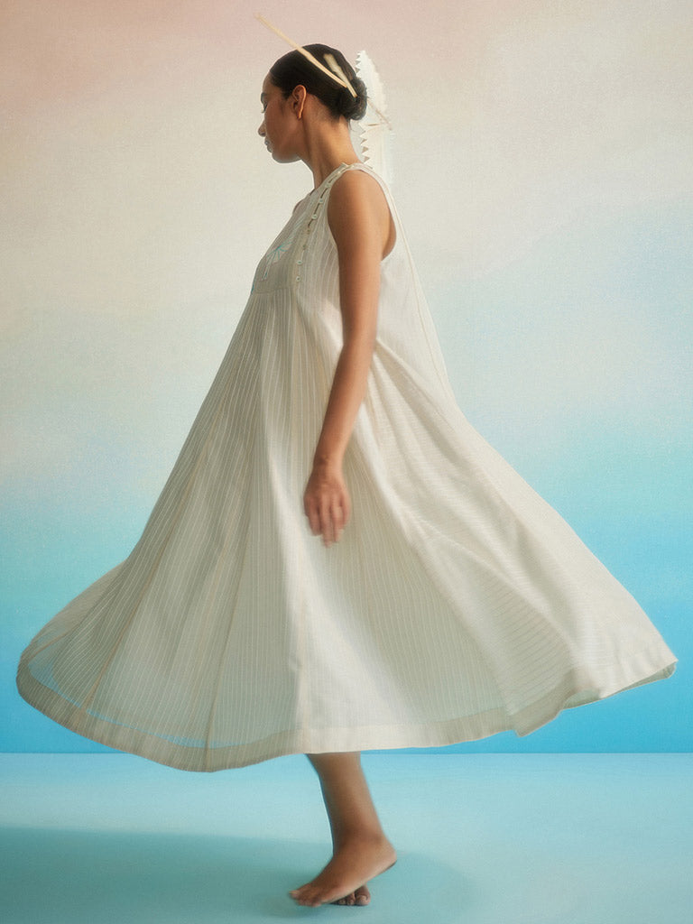 Utsuroi Halter Dress DRESSES Ahmev