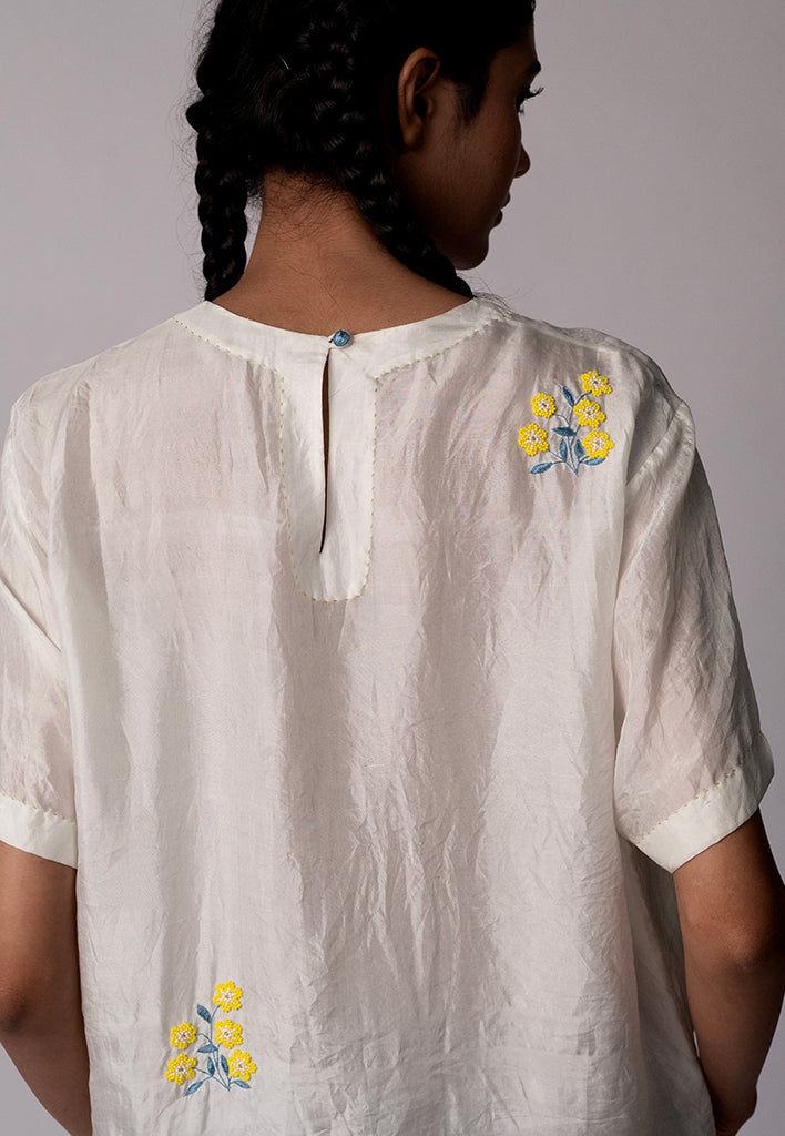 Tara T-Shirt TOPS IKKIVI