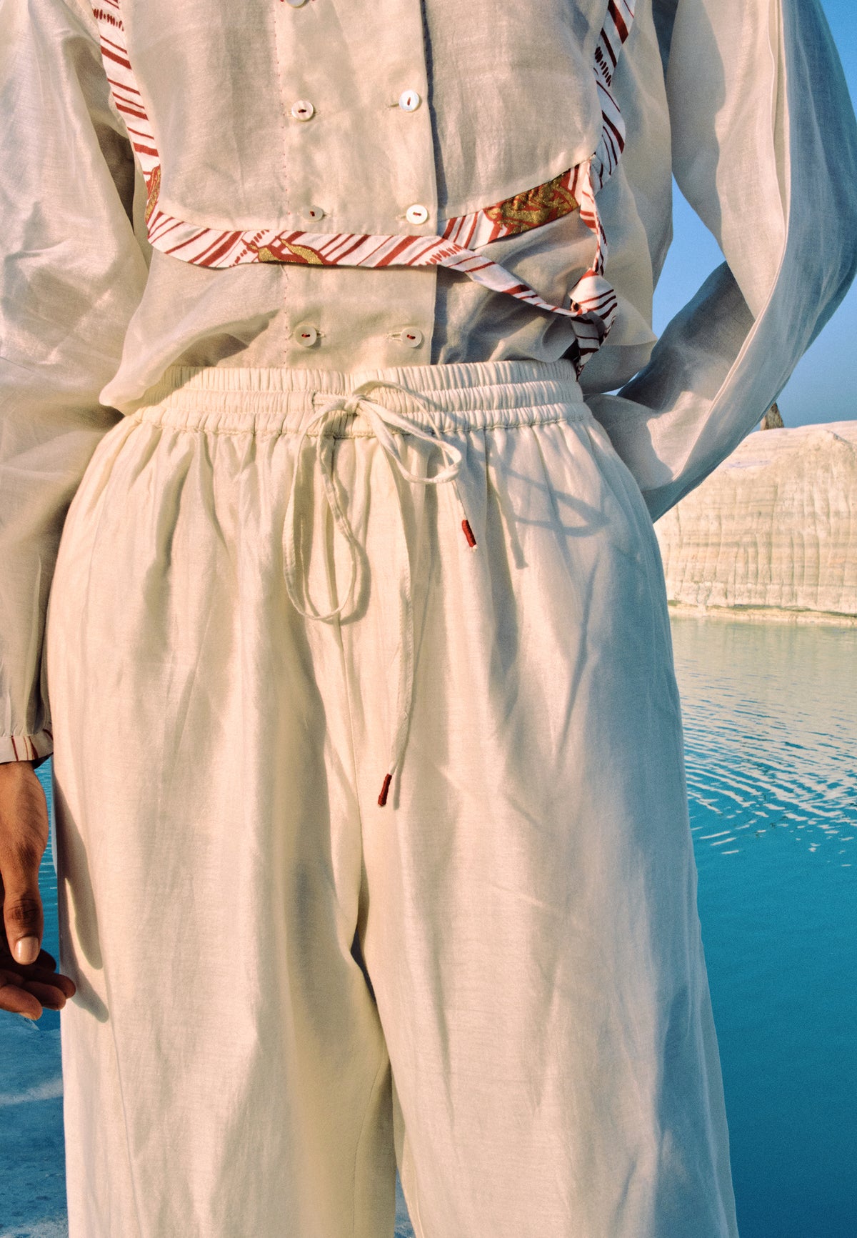 Thiri Embroidered Pants BOTTOMS Ahmev