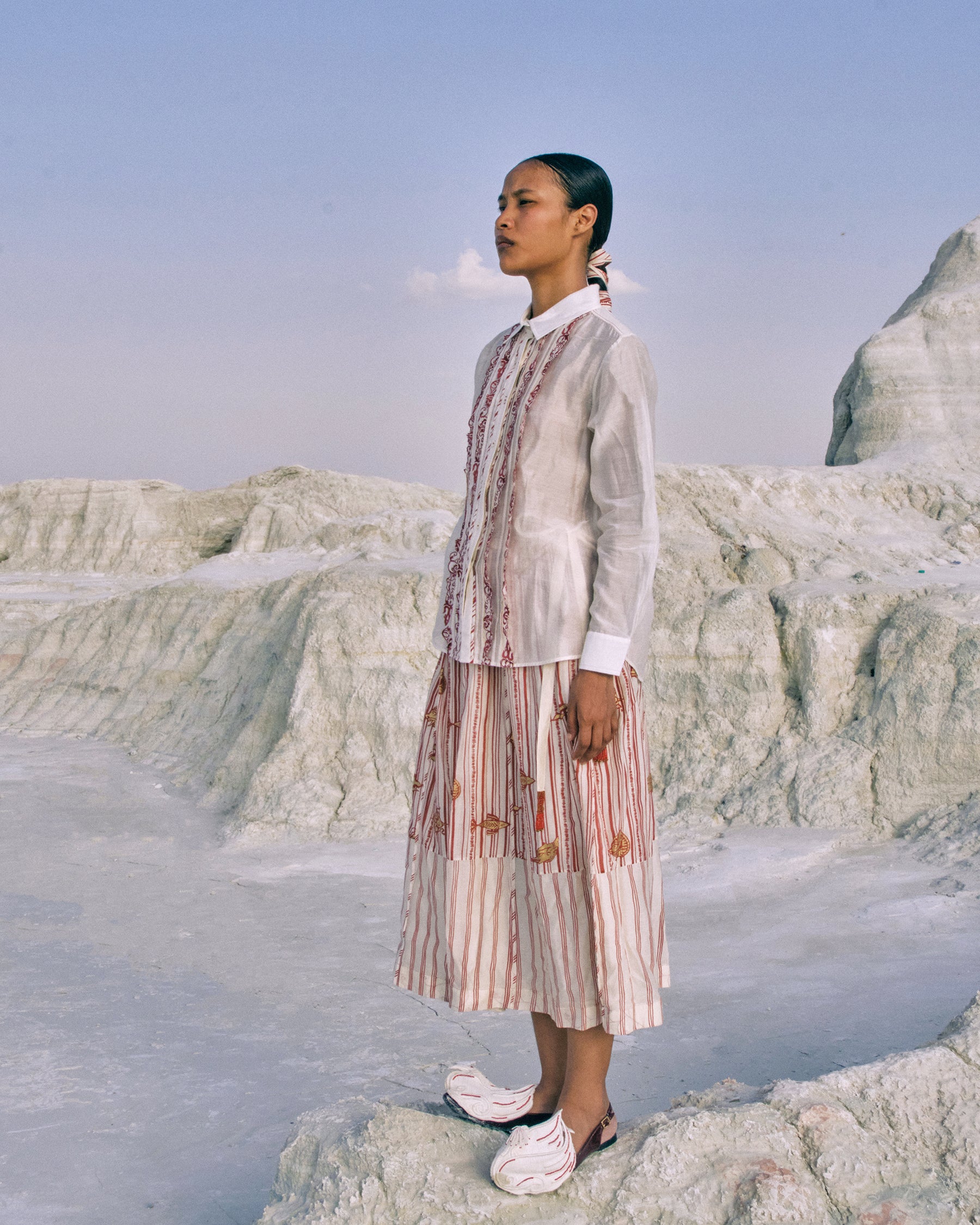 Lwin Classic Lace Shirt TOPS Ahmev