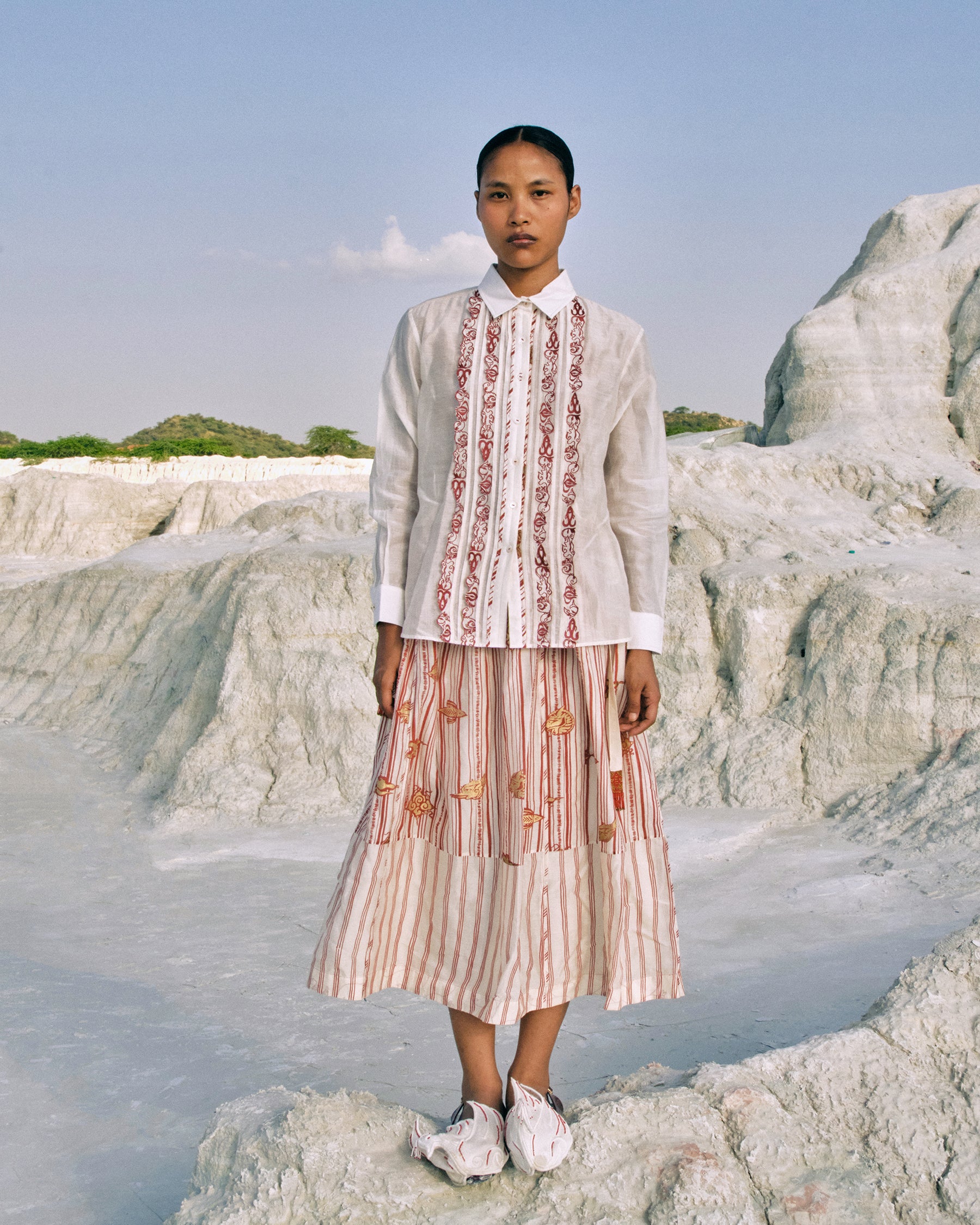 Lwin Classic Lace Shirt TOPS Ahmev