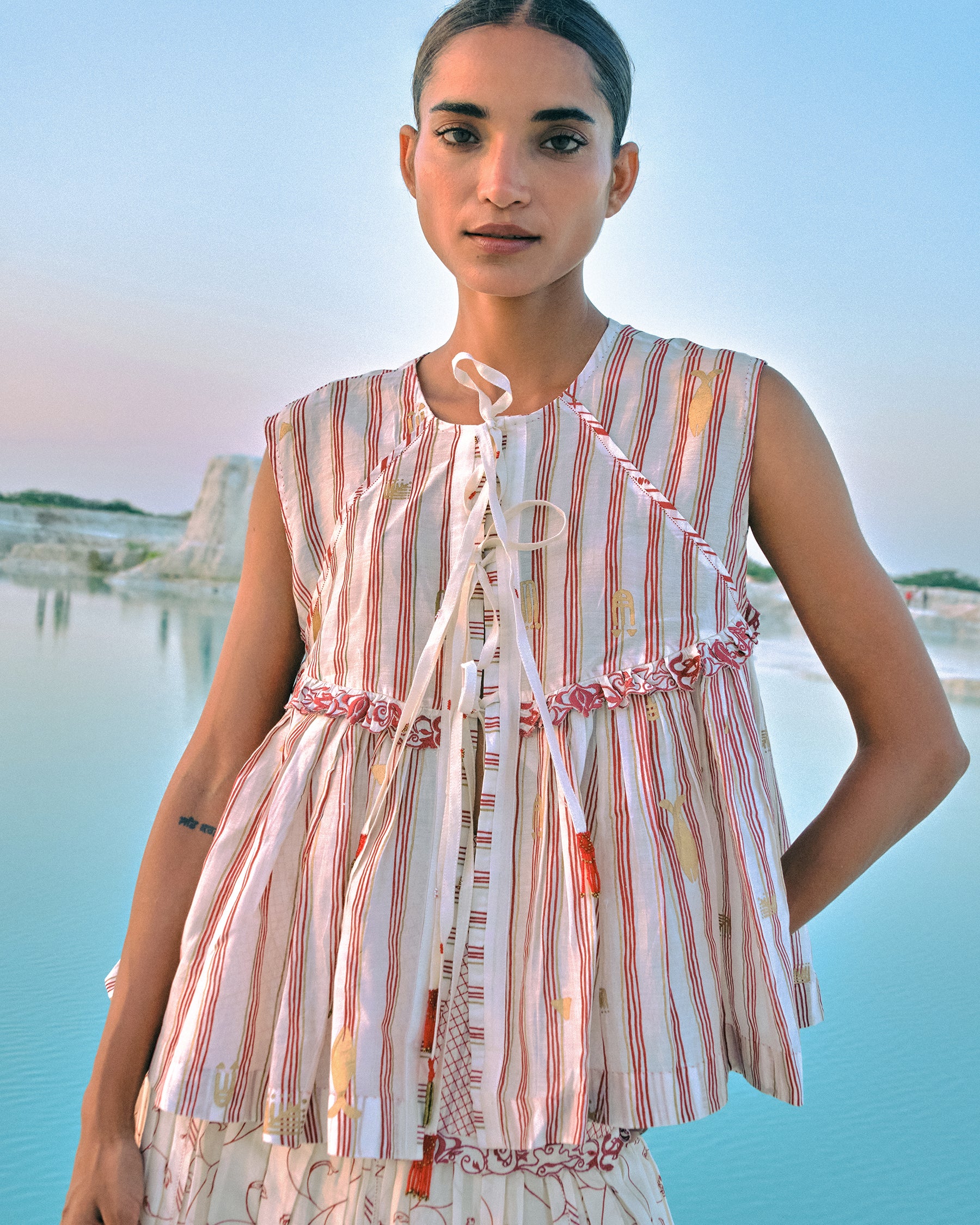 Pwint Tie-Up Top TOPS Ahmev