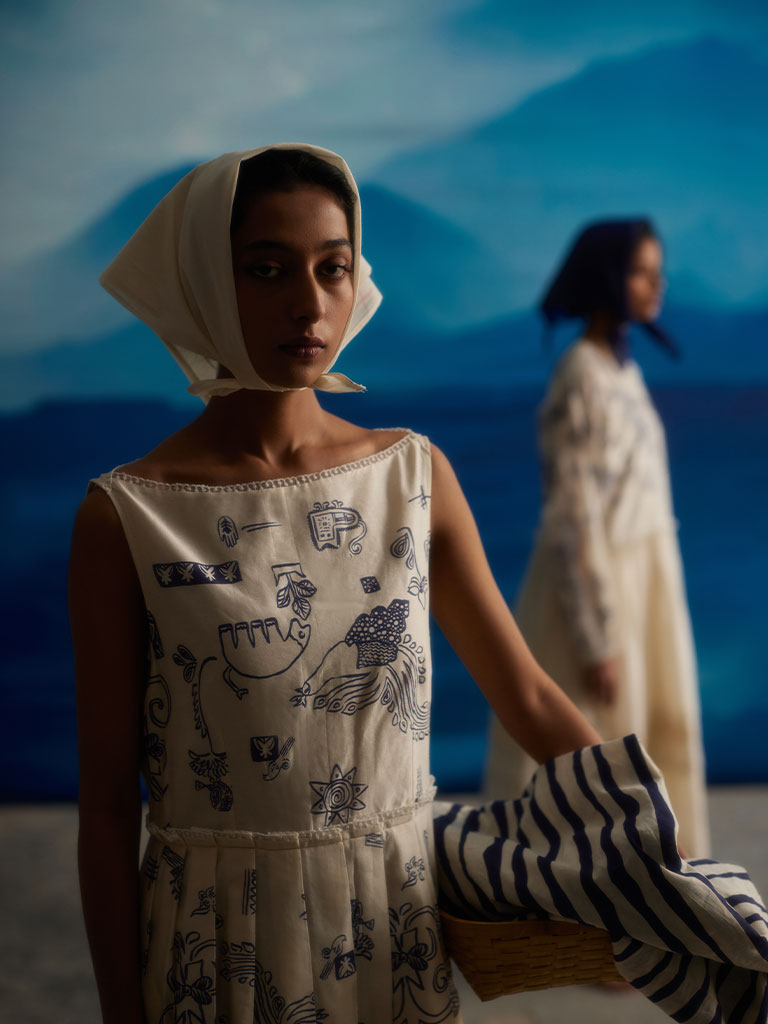 Pema Knife Pleat Dress DRESSES Ahmev