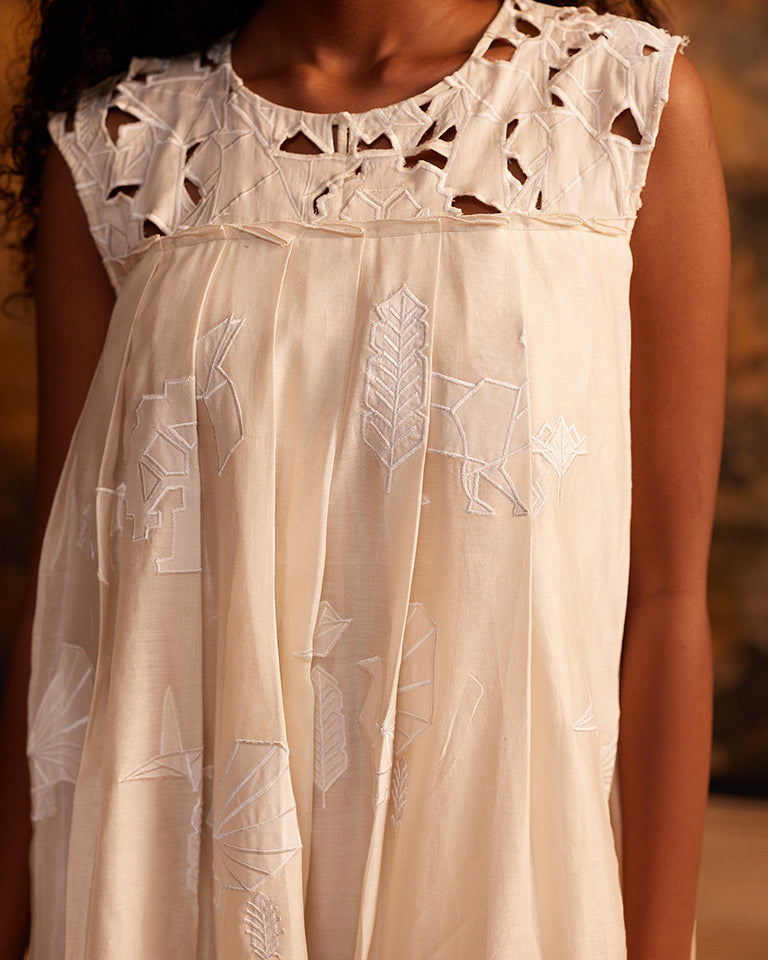 Kujaku Knife Pleat Dress DRESSES Ahmev