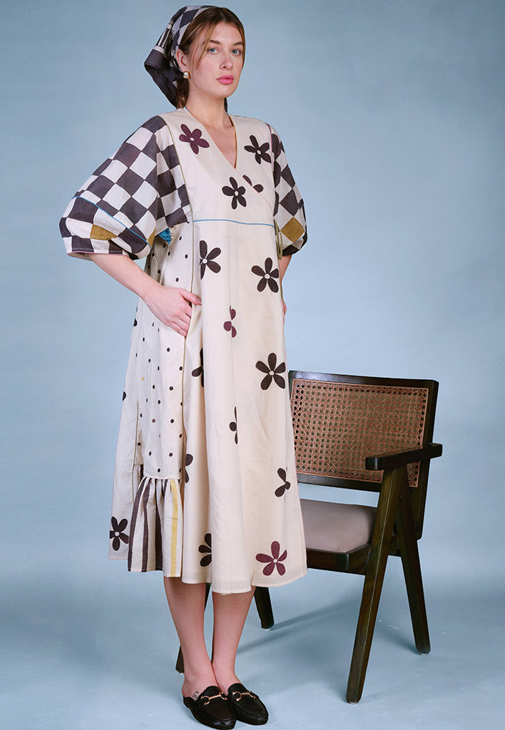 A Pause In The Story Dress DRESSES IKKIVI