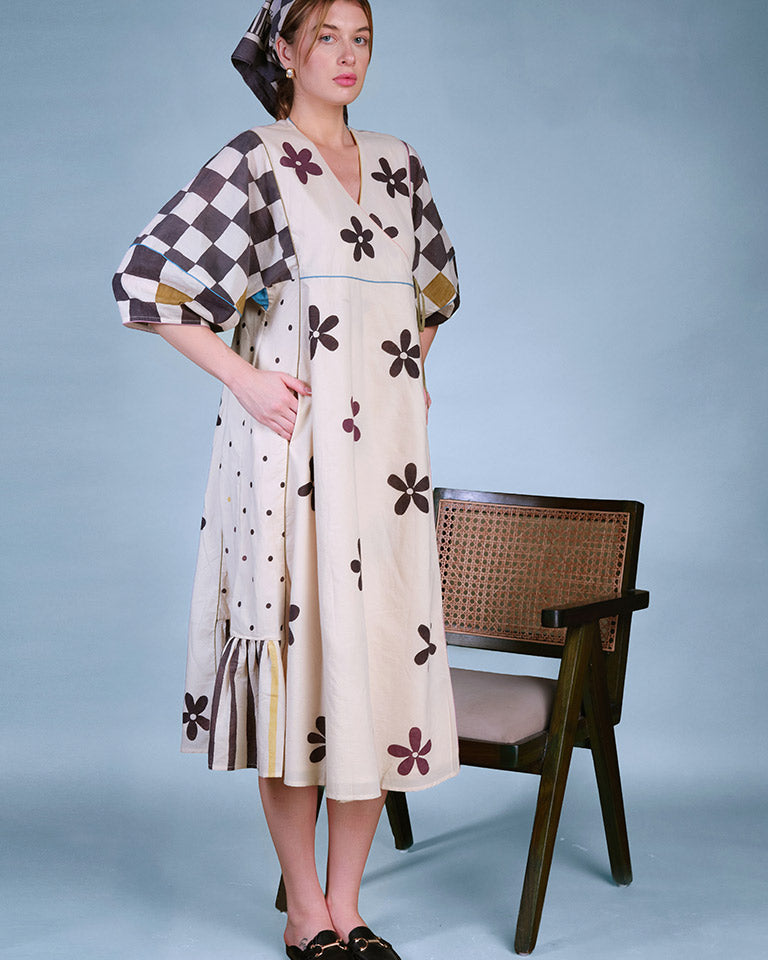 A Pause In The Story Dress DRESSES IKKIVI