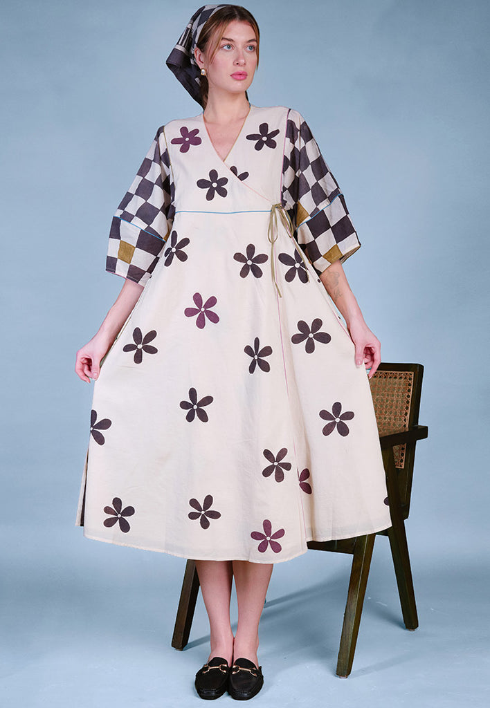 A Pause In The Story Dress DRESSES IKKIVI