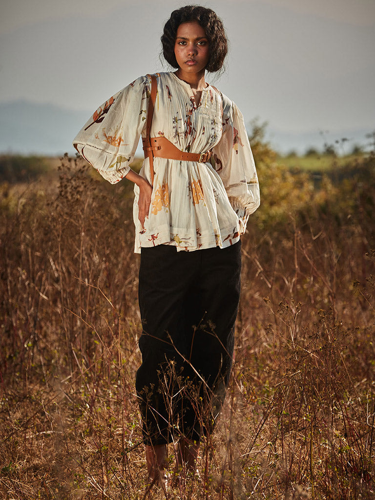 Florals In Snow Top TOPS KHARA KAPAS