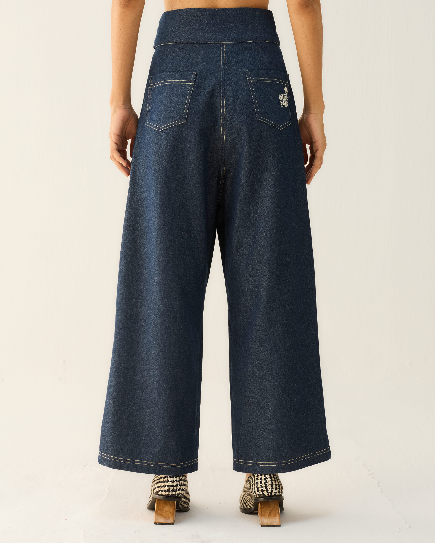 Flow Free Sustainable Denim Jeans BOTTOMS SUI