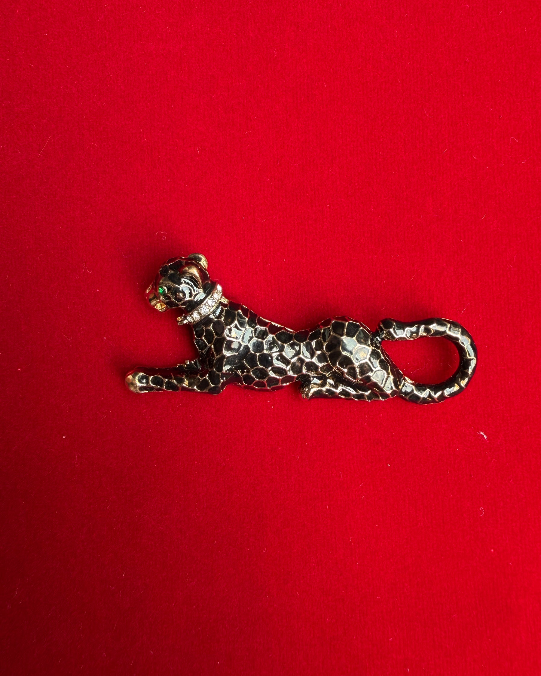 Bling On Spot Brooch ACCESSORIES IKKIVI