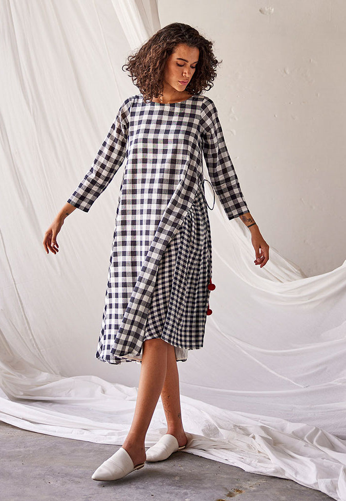 Happy Space Dress DRESSES KHARA KAPAS