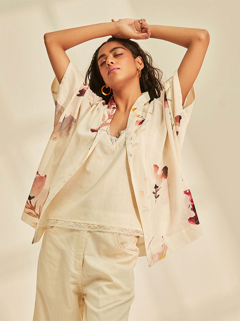 Blossom Cape JACKETS KHARA KAPAS