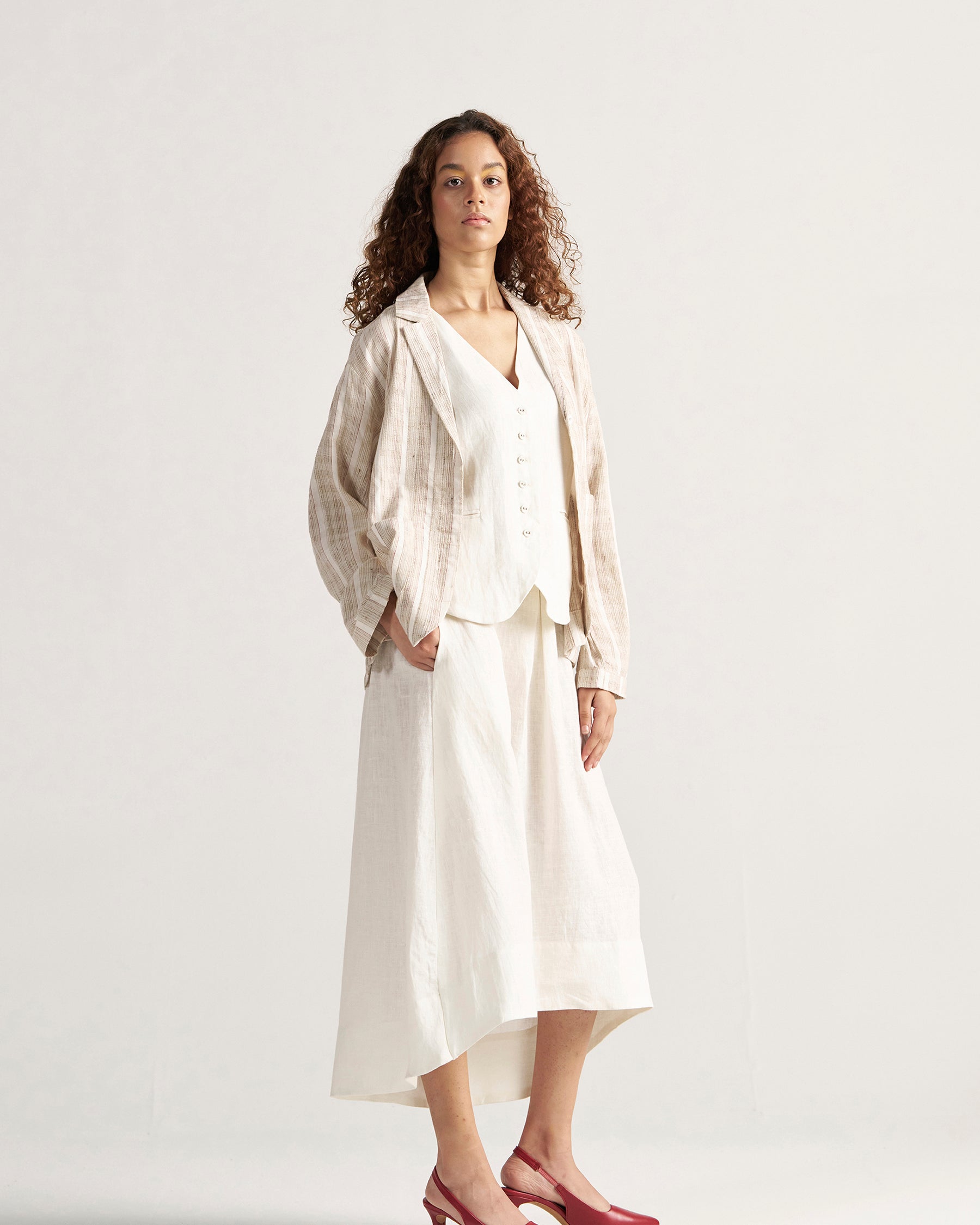 Tea Room Organic Blazer JACKETS IKKIVI