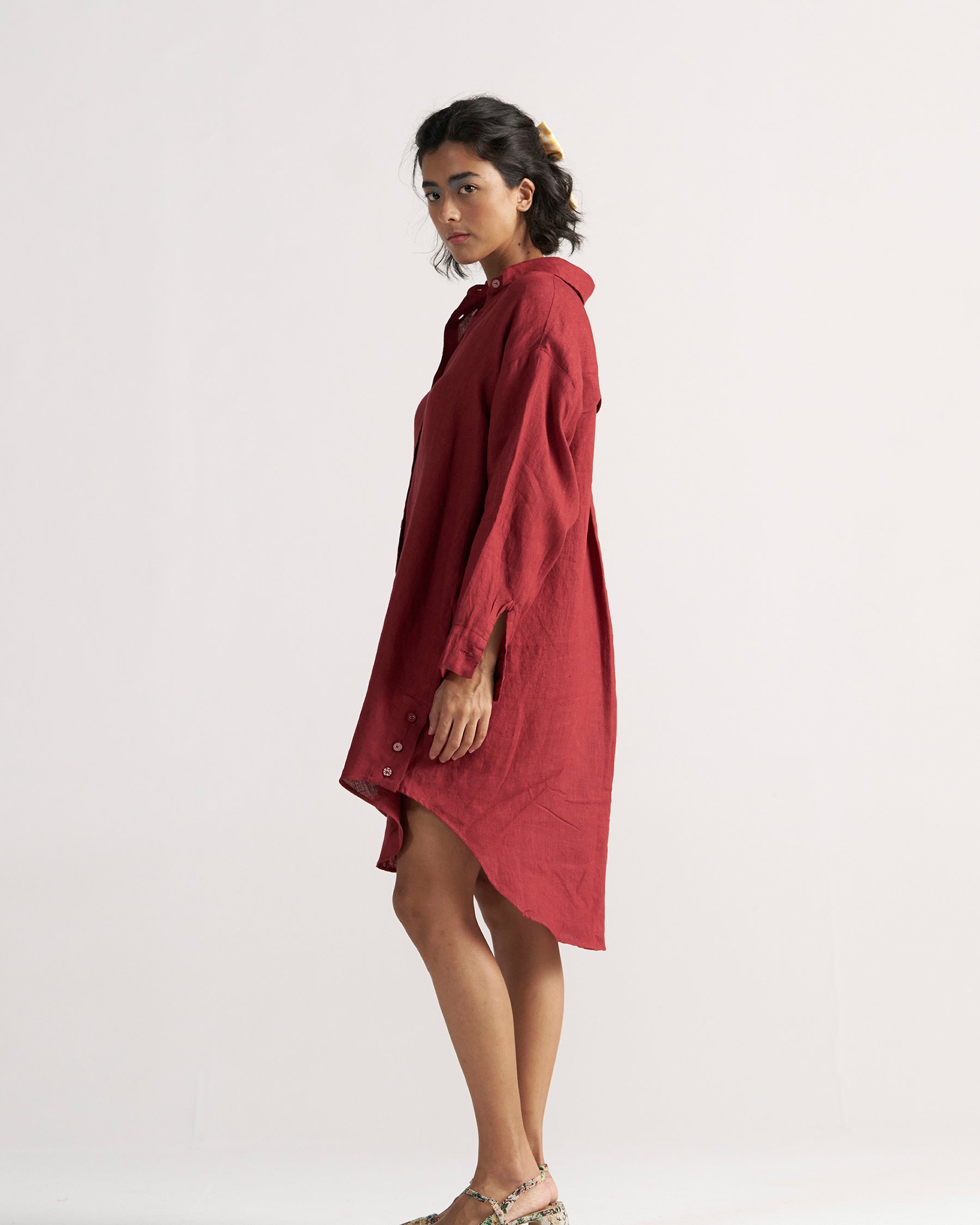 Sunday Classic Crimson Shirt TOPS IKKIVI