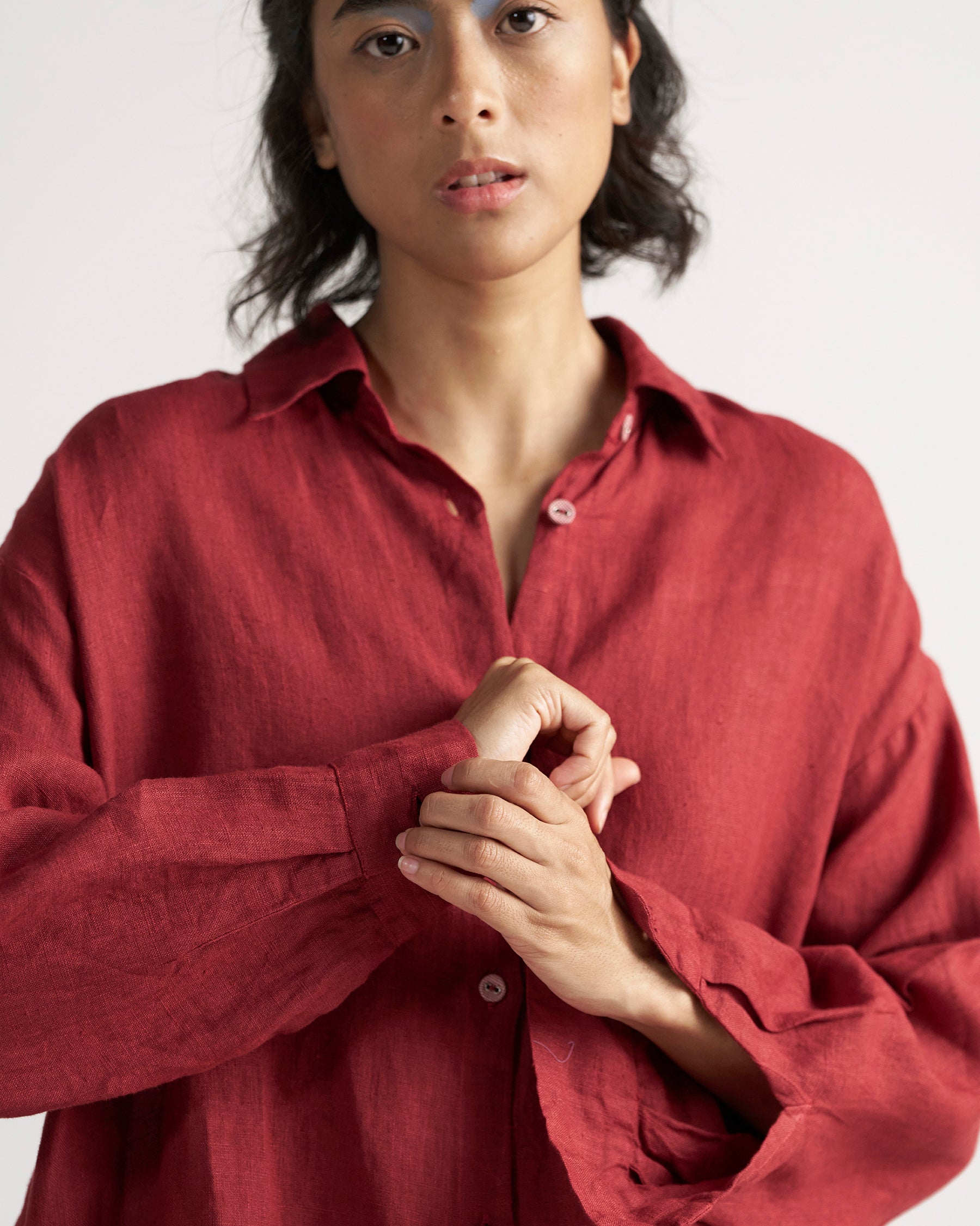 Sunday Classic Crimson Shirt TOPS IKKIVI