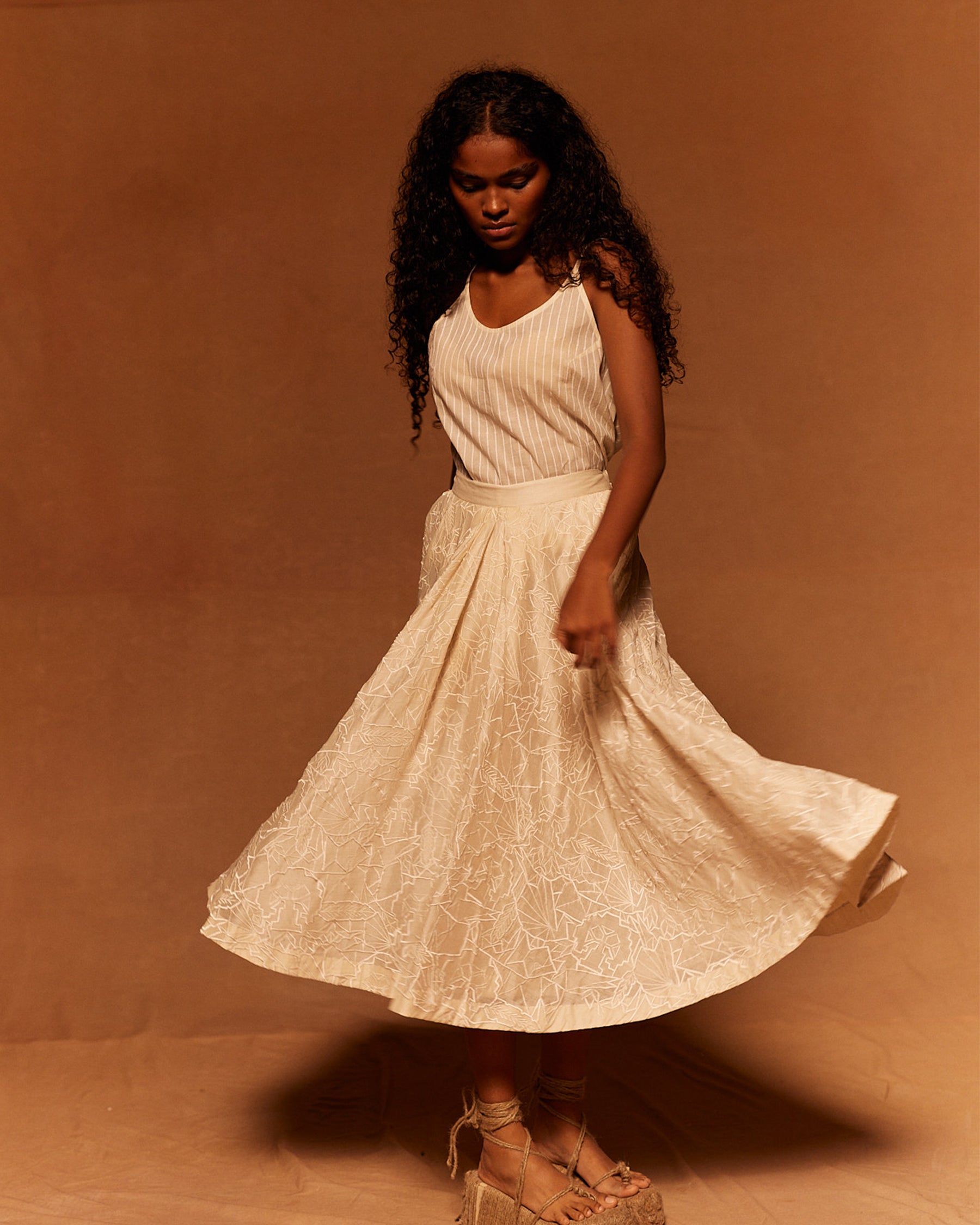 Muryo Emroidered Skirt BOTTOMS Ahmev