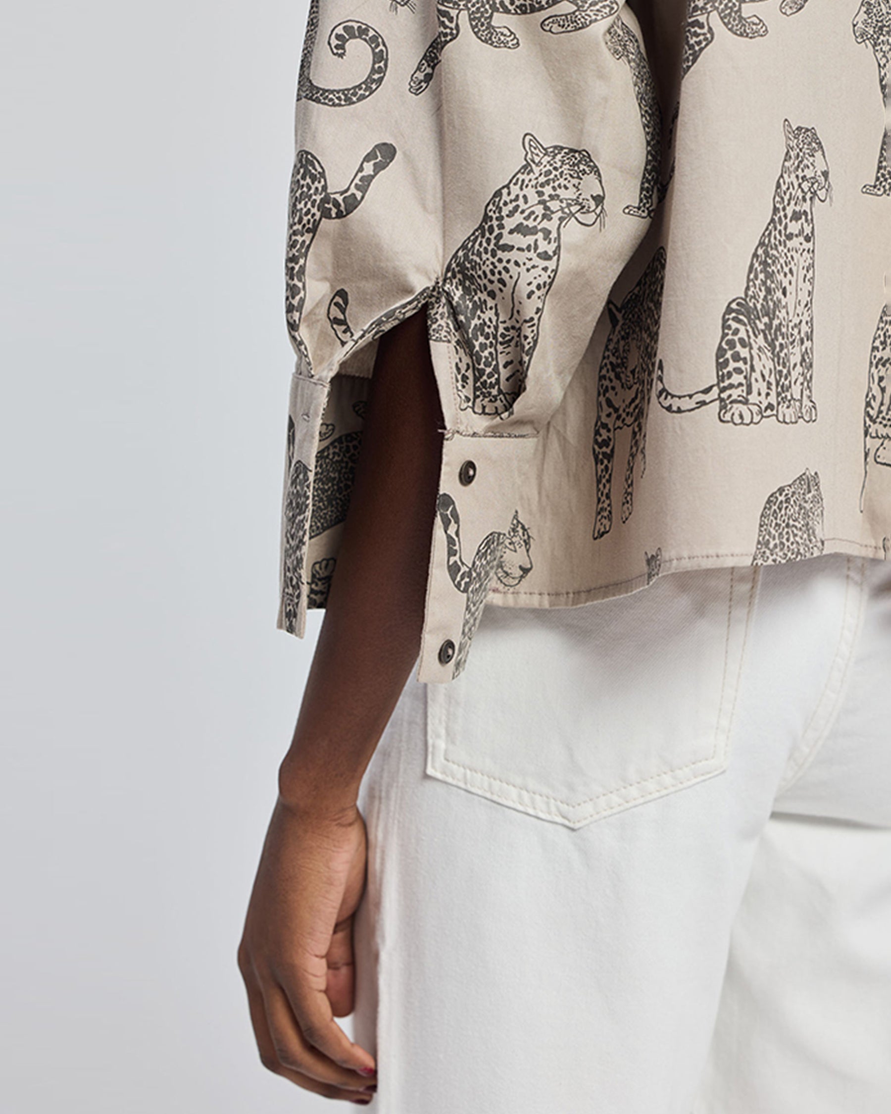 Oversized Cropped Animal Print Shirt TOPS Reistor