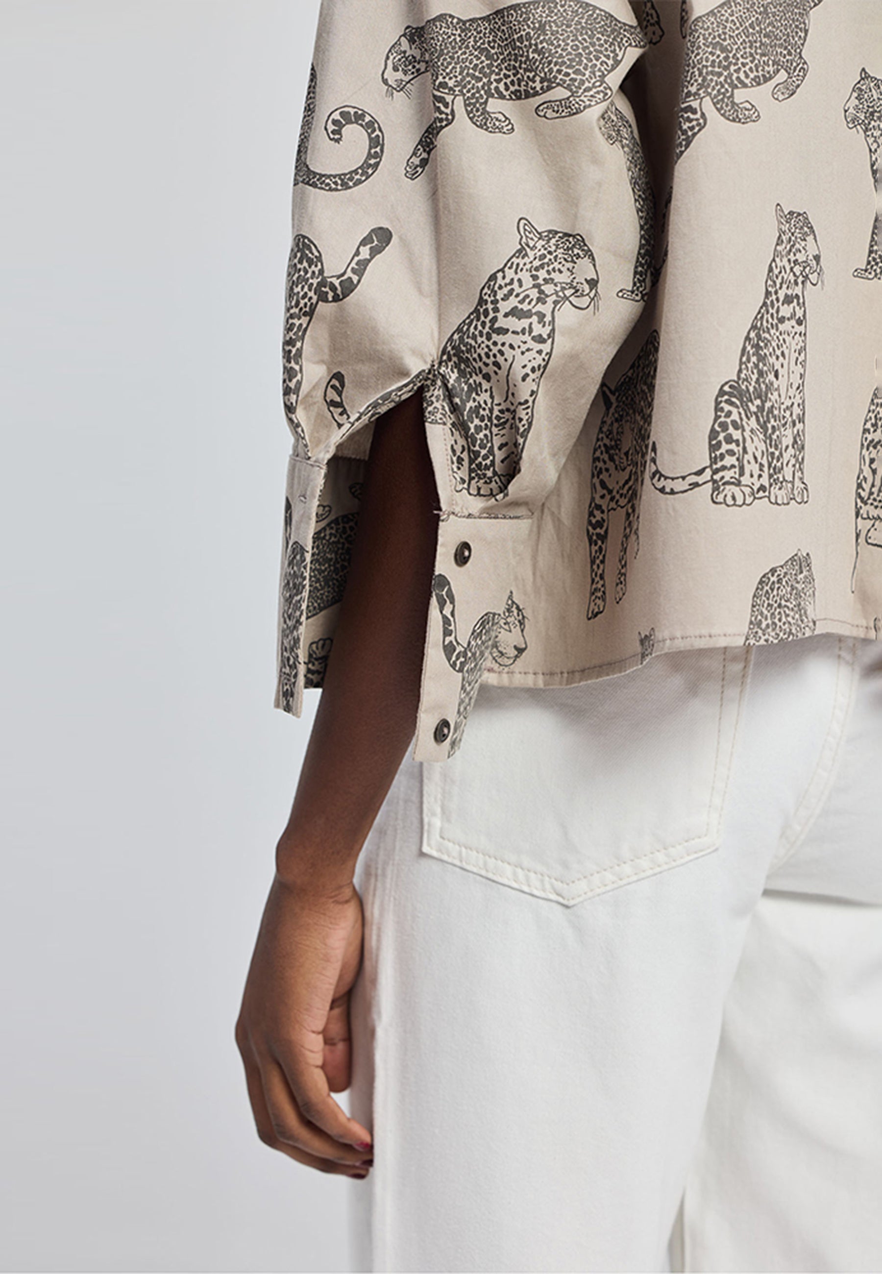 Oversized Cropped Animal Print Shirt TOPS Reistor