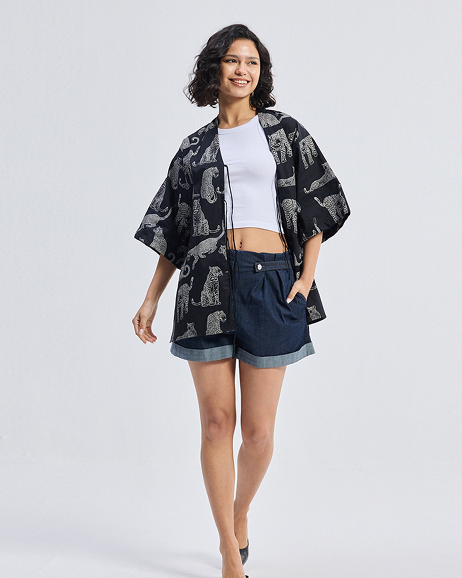 Overiszed Front Tie Animal Print Shirt TOPS Reistor