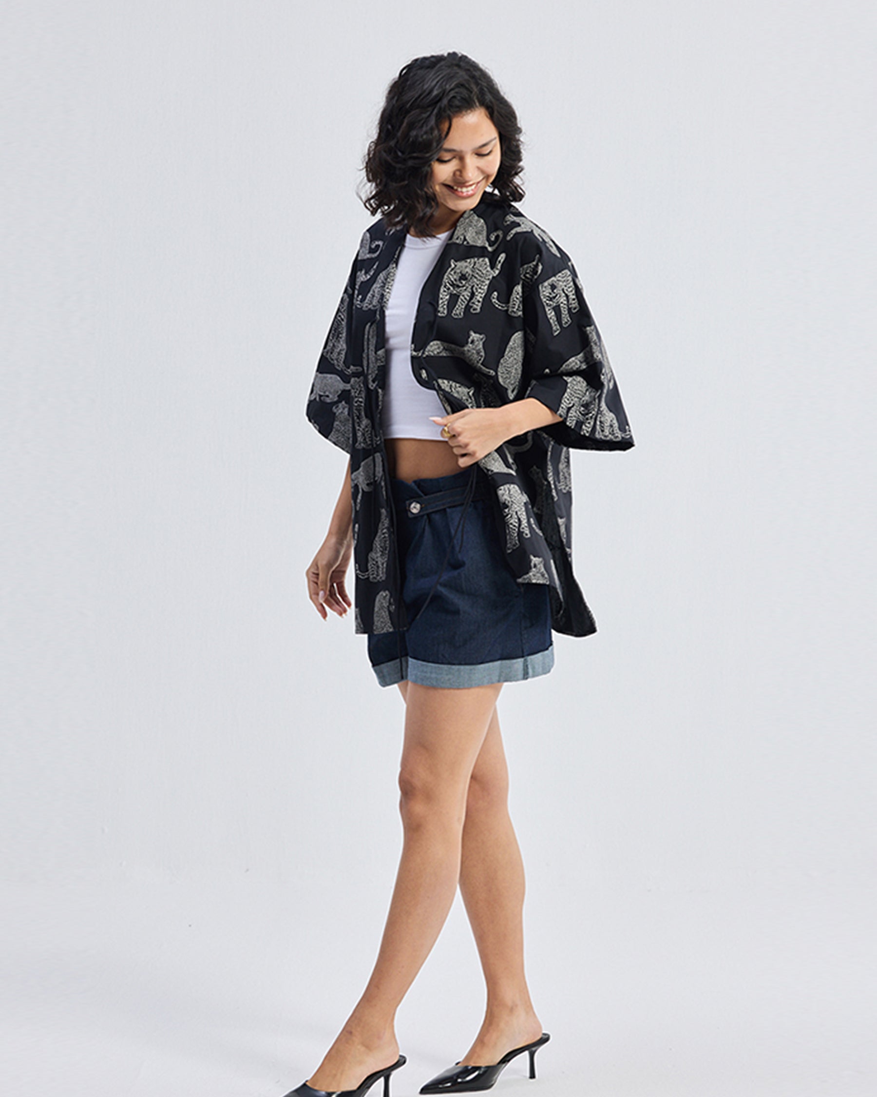 Overiszed Front Tie Animal Print Shirt TOPS Reistor