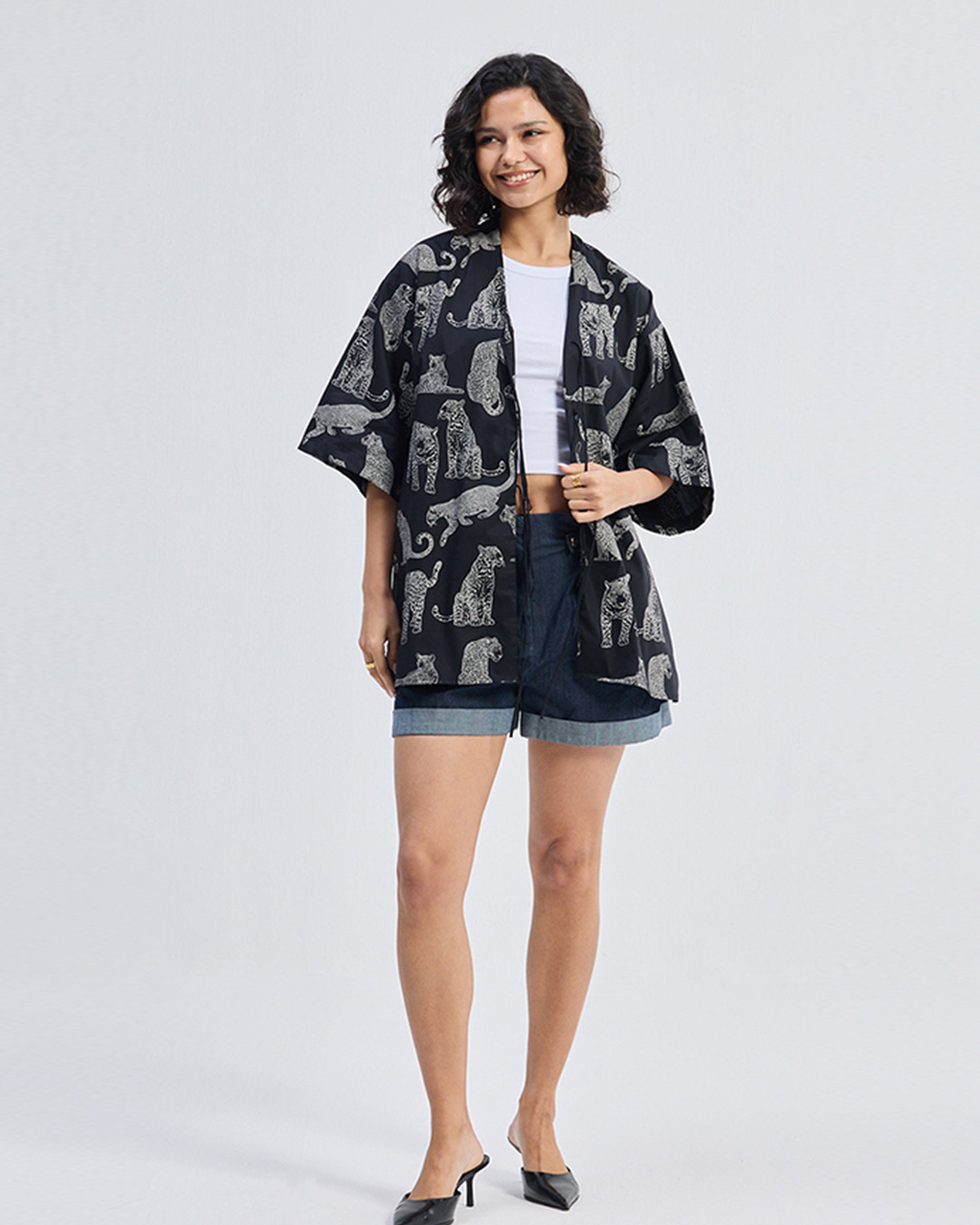 Overiszed Front Tie Animal Print Shirt TOPS Reistor