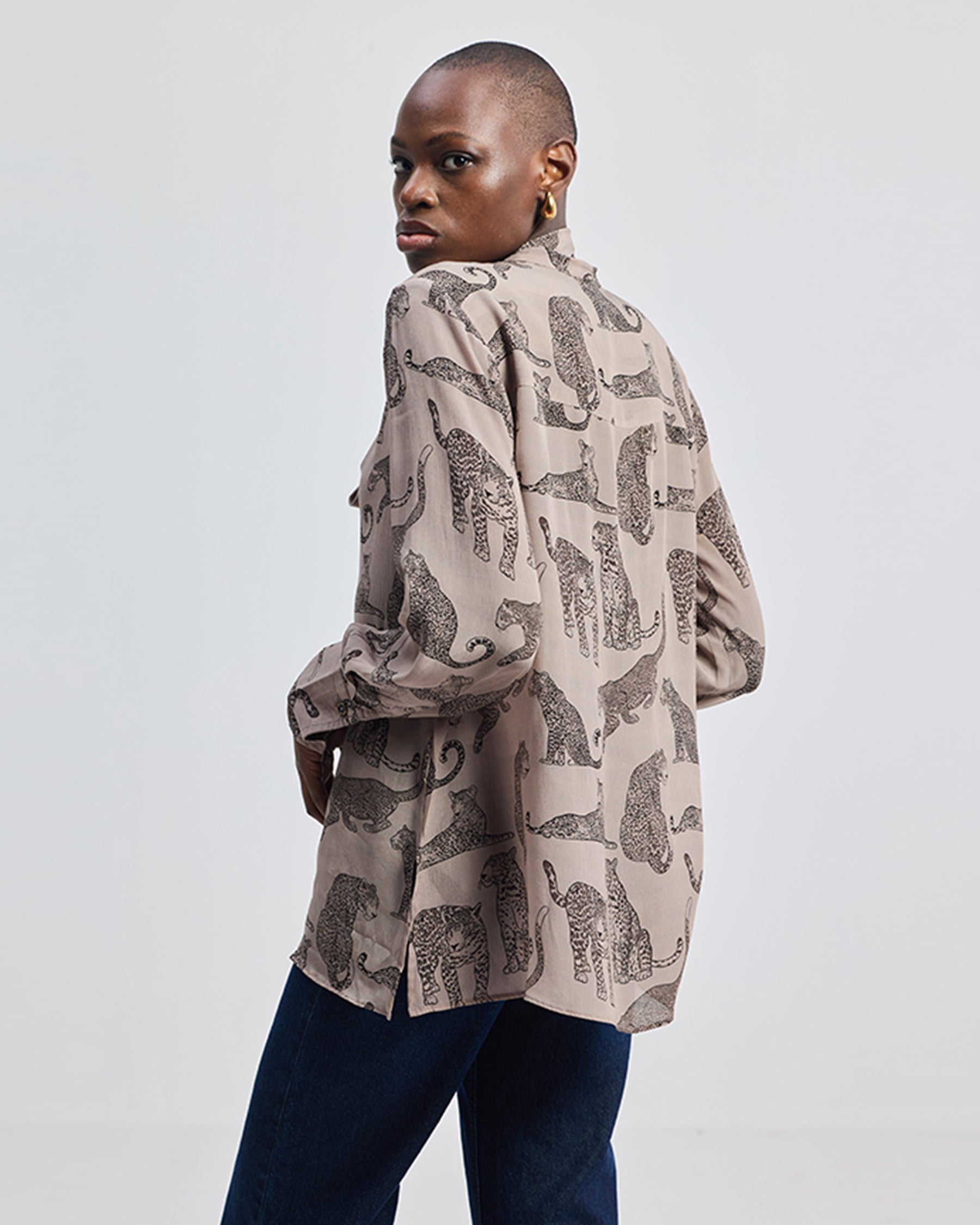 Relaxed Fit Front Tie Animal Top TOPS Reistor