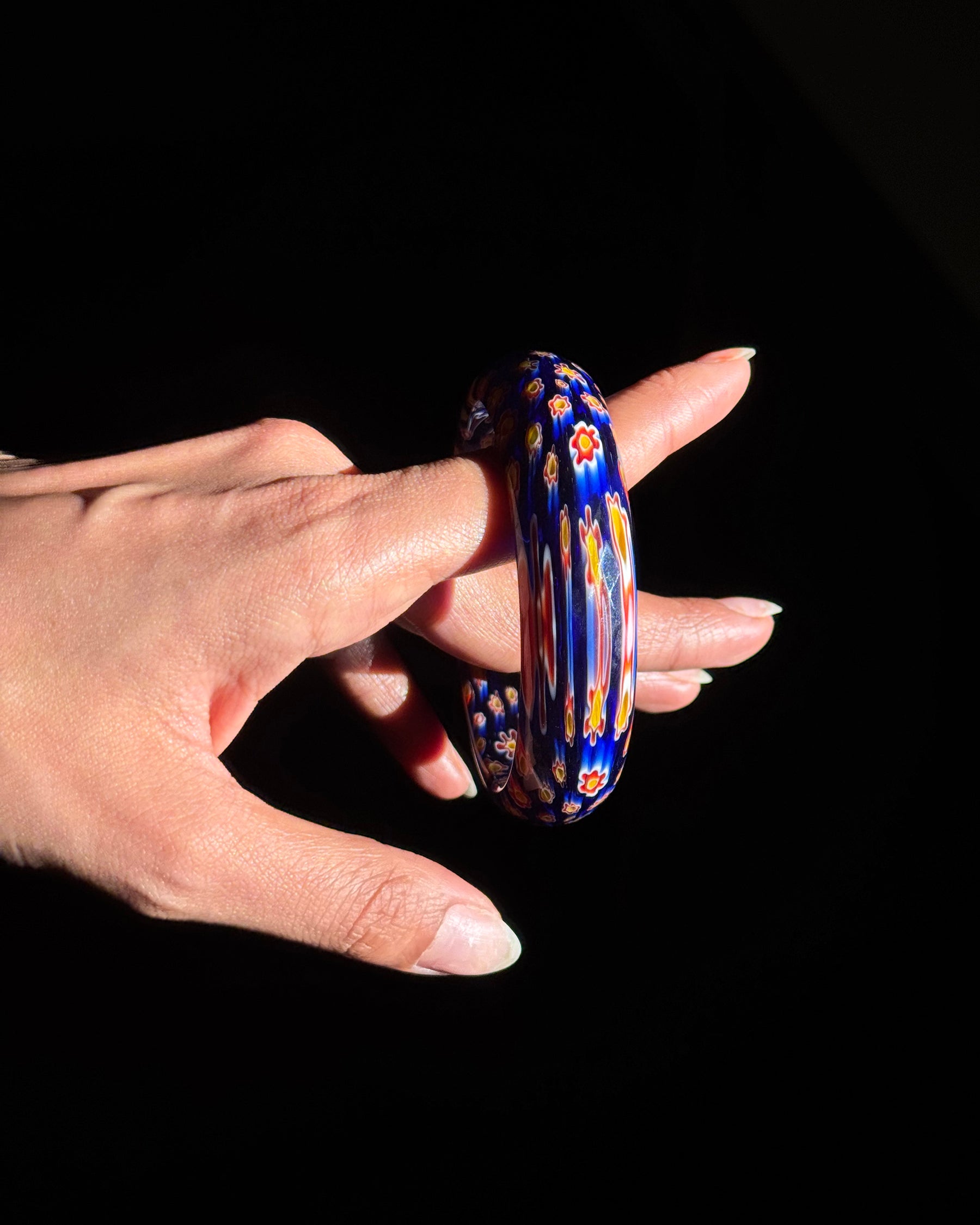 Crystal Cut Floral Red Blue Bangle ACCESSORIES IKKIVI