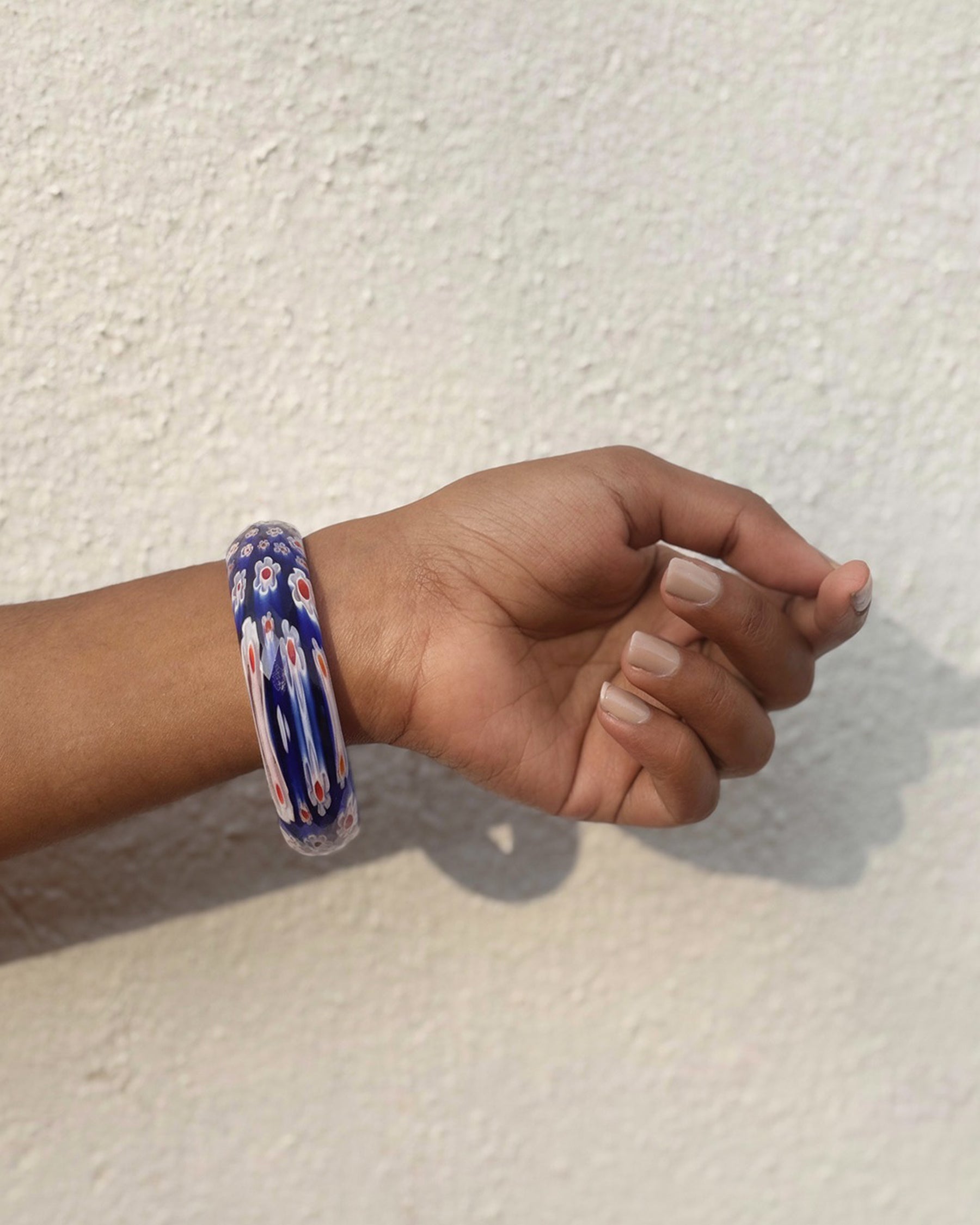 Crystal Cut Floral Red White Bangle ACCESSORIES IKKIVI