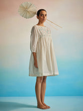 Load image into Gallery viewer, Hakanai Square Sleeve Top TOPS Ahmev
