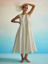 Load image into Gallery viewer, Utsuroi Halter Dress DRESSES Ahmev
