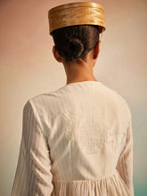 Load image into Gallery viewer, Tabaneru Angrakhi Top TOPS Ahmev
