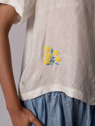 Tara T-Shirt TOPS IKKIVI   