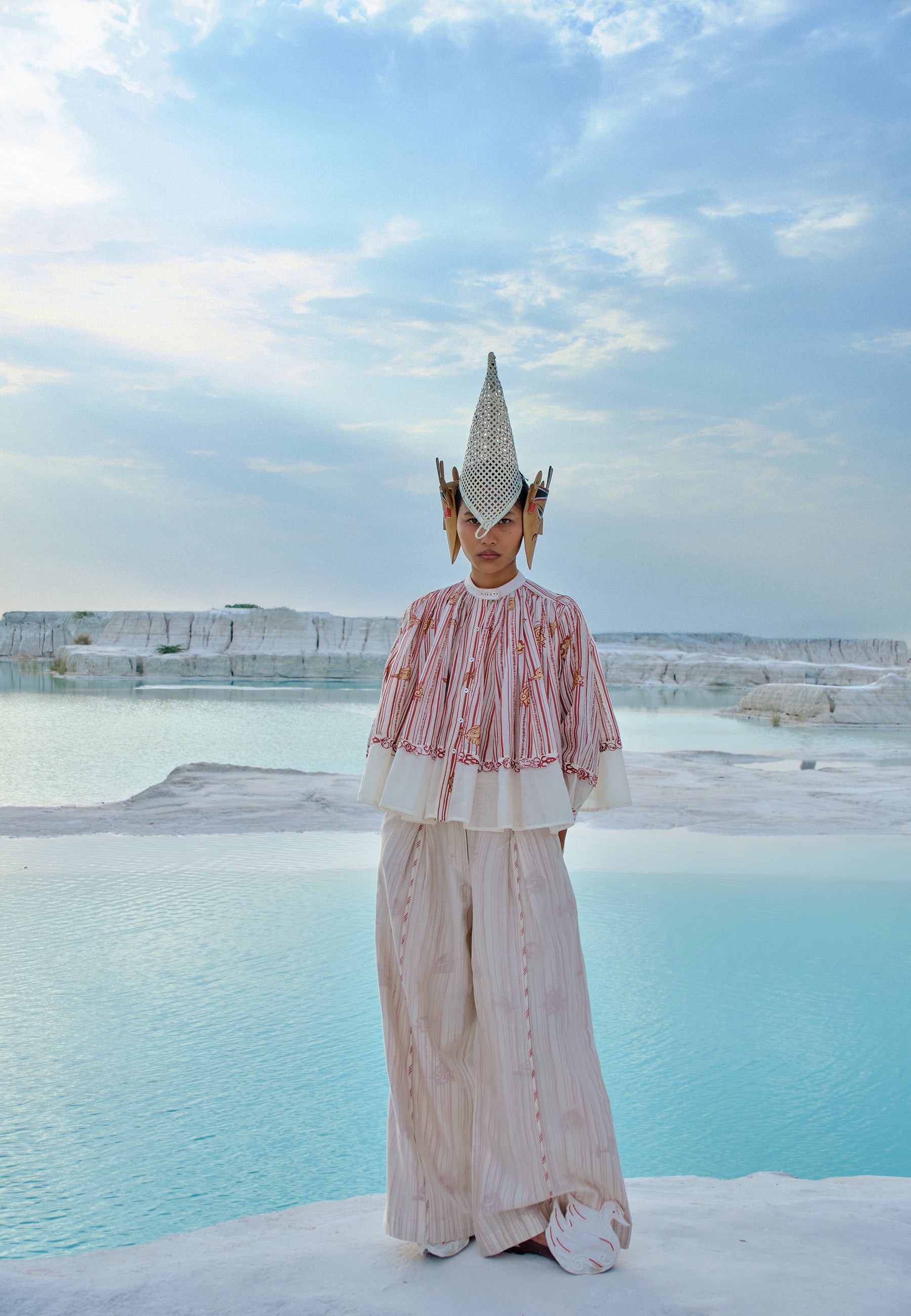 Htet Gathered Top TOPS Ahmev