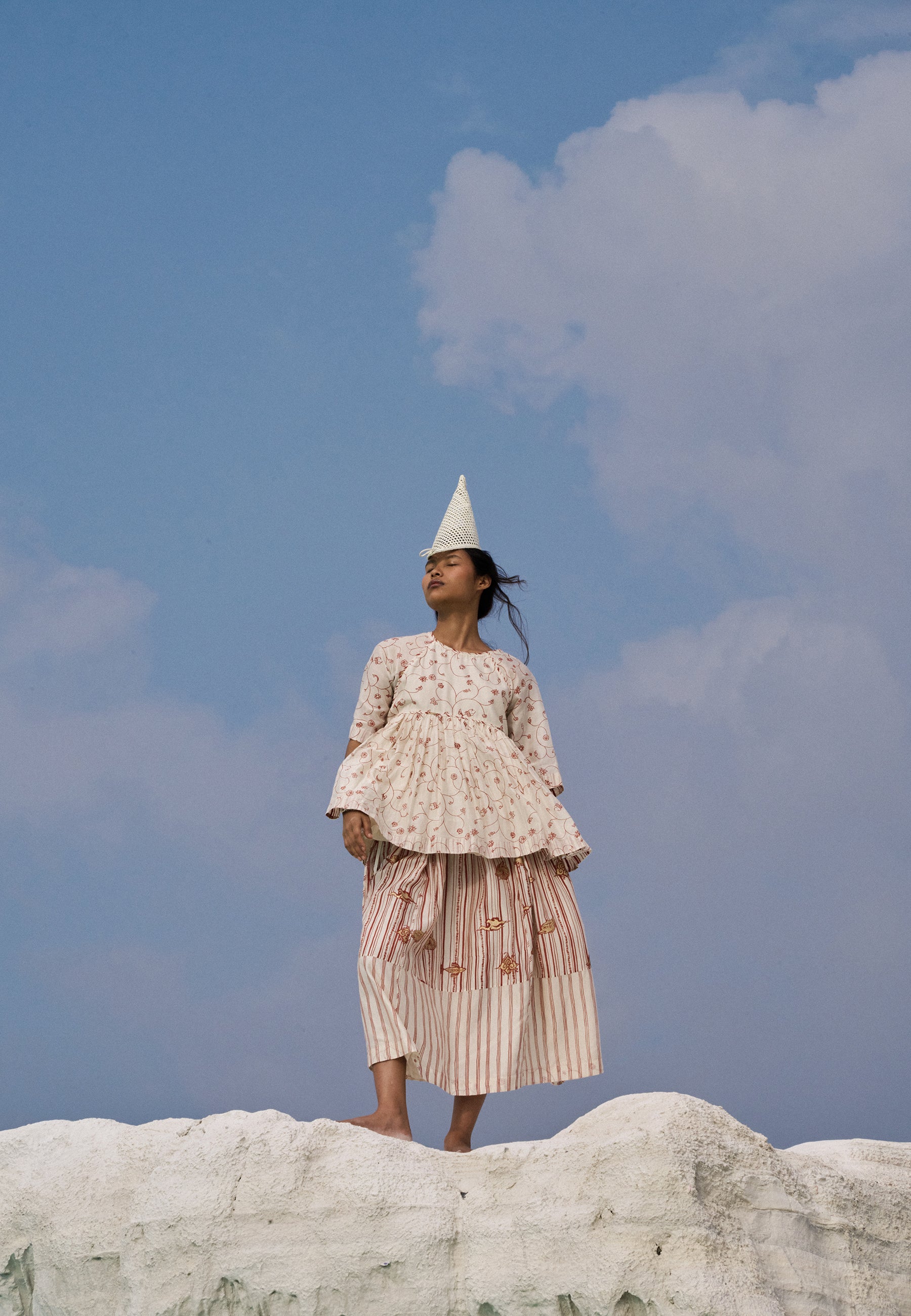 Taya Raglan Top TOPS Ahmev