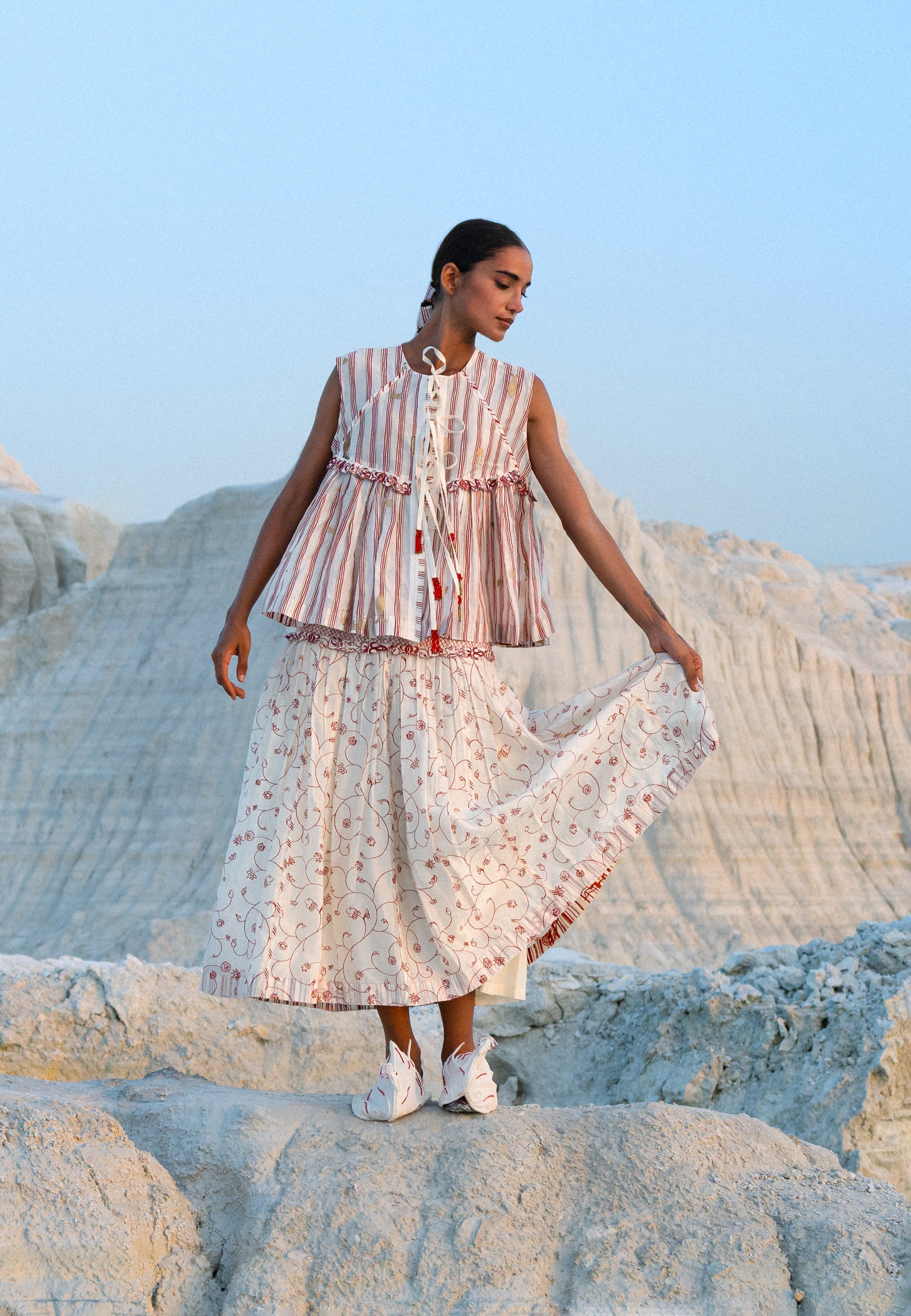 Pwint Tie-Up Top TOPS Ahmev