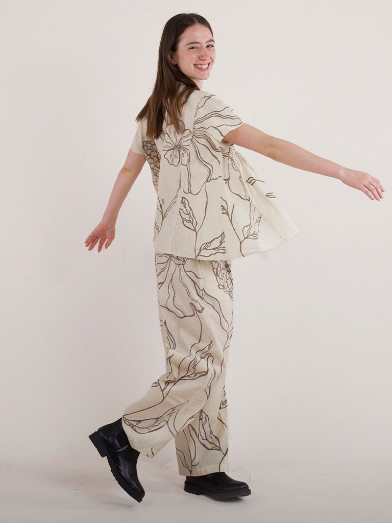 Floral Echo Blouse TOPS IKKIVI   