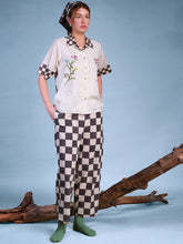 Load image into Gallery viewer, In Grid Checkered Pants BOTTOMS IKKIVI
