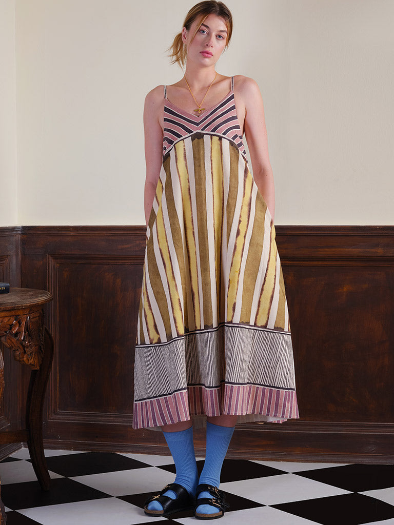 Lost In The Meadow Dress DRESSES IKKIVI