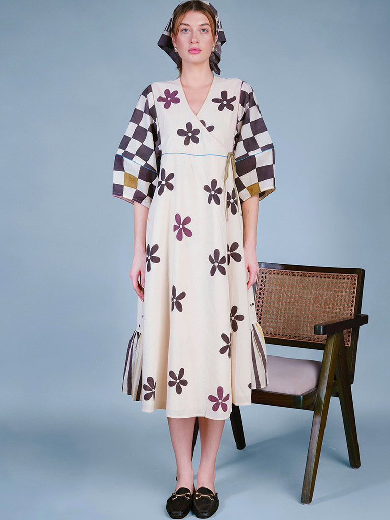 A Pause In The Story Dress DRESSES IKKIVI