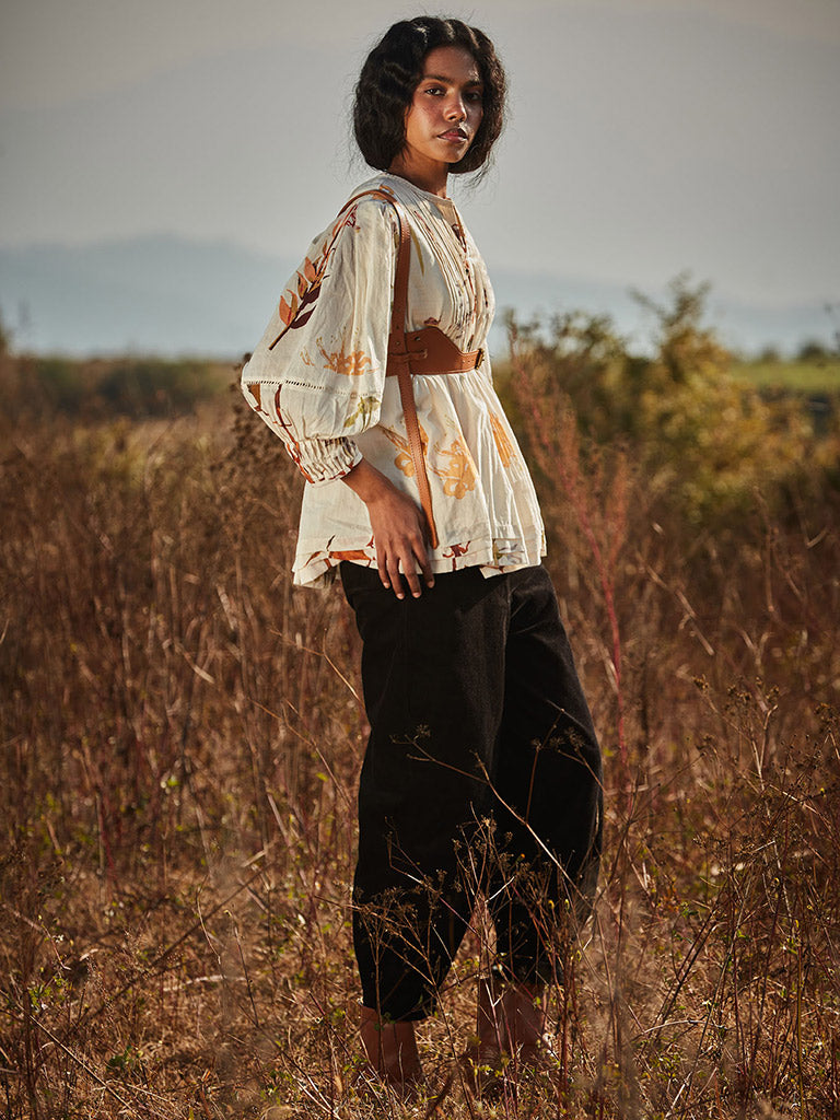 Florals In Snow Top TOPS KHARA KAPAS