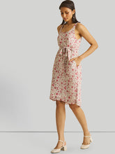 Load image into Gallery viewer, Fitted Knee Length Printed Dress DRESSES Reistor   
