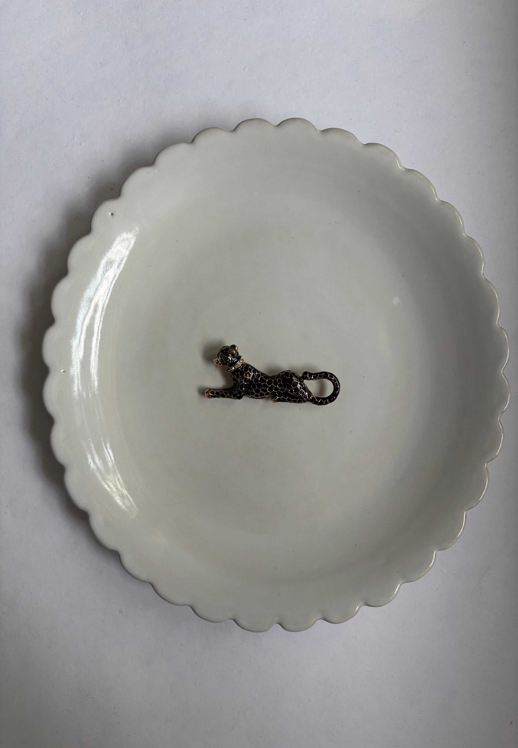 Bling On Spot Brooch ACCESSORIES IKKIVI