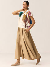 Load image into Gallery viewer, Azara Mul Cotton Top TOPS KHARA KAPAS
