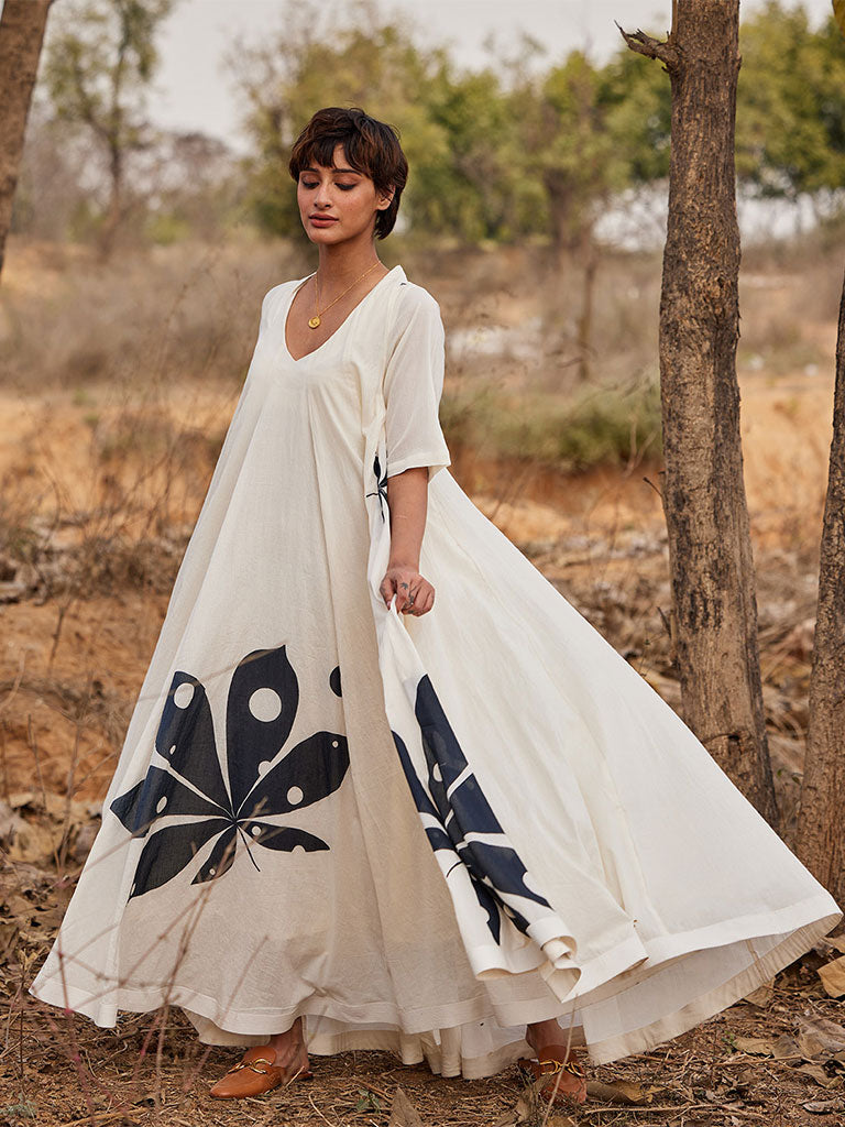 Whispering Clouds Dress DRESSES KHARA KAPAS   