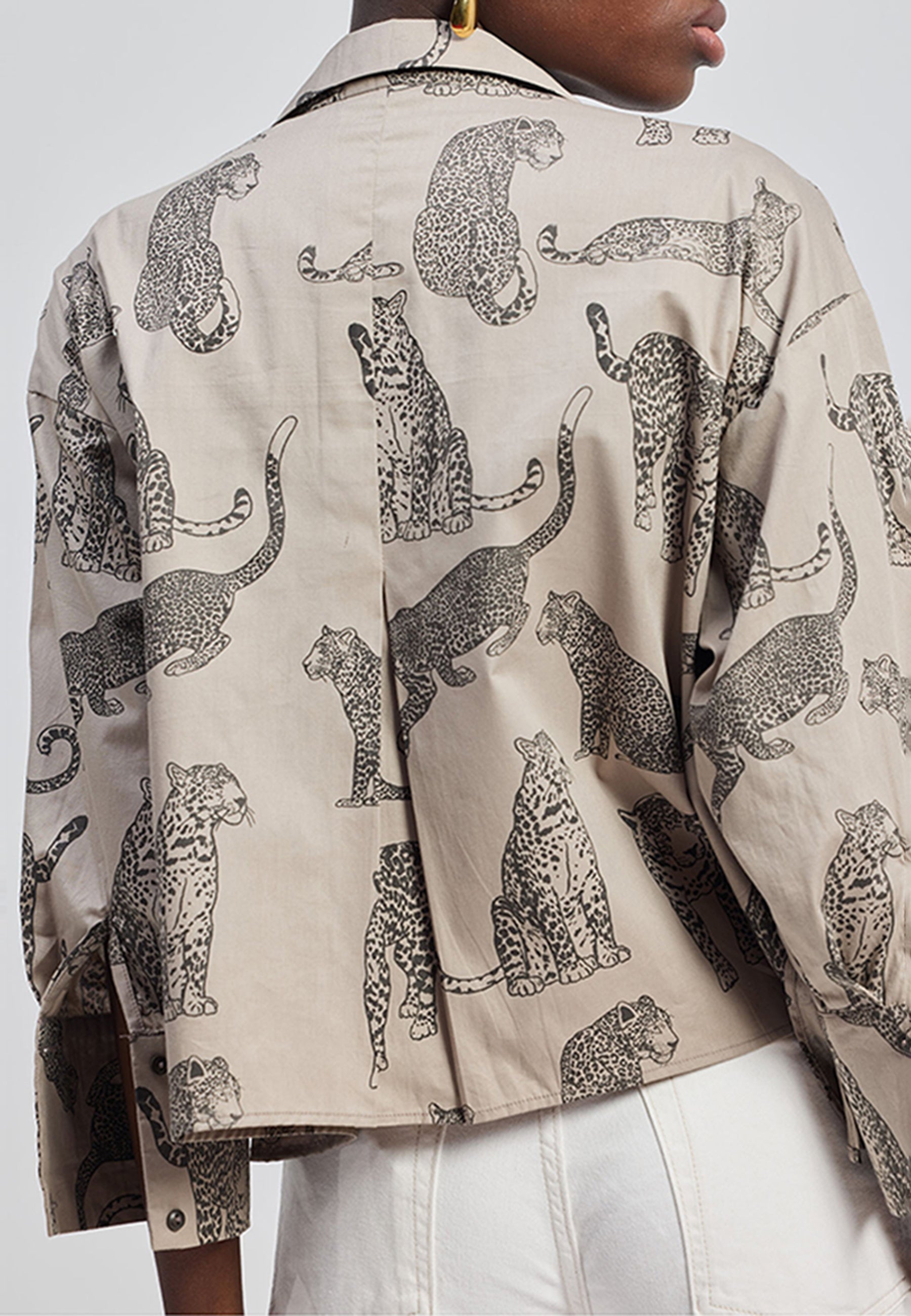 Oversized Cropped Animal Print Shirt TOPS Reistor