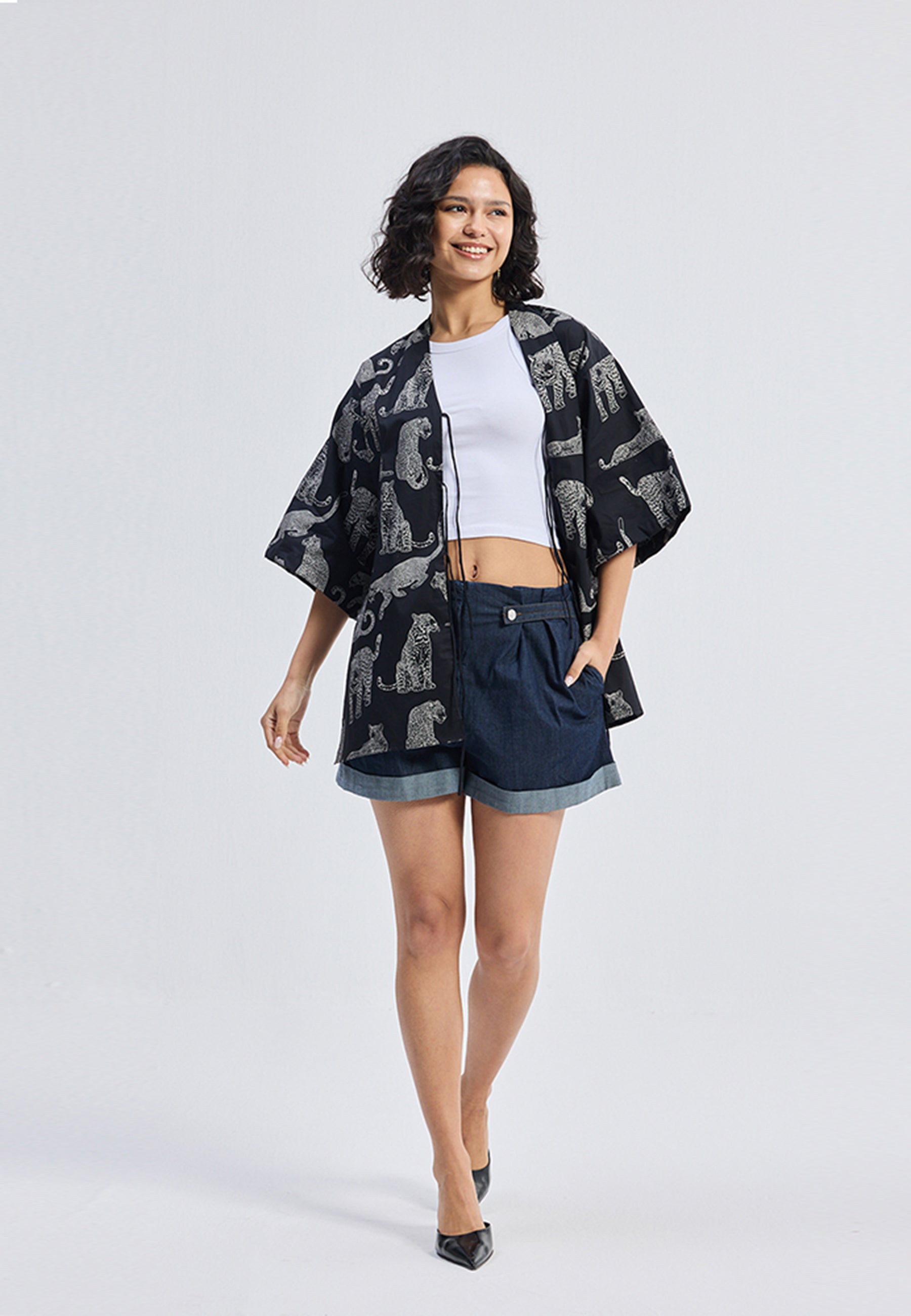 Overiszed Front Tie Animal Print Shirt TOPS Reistor