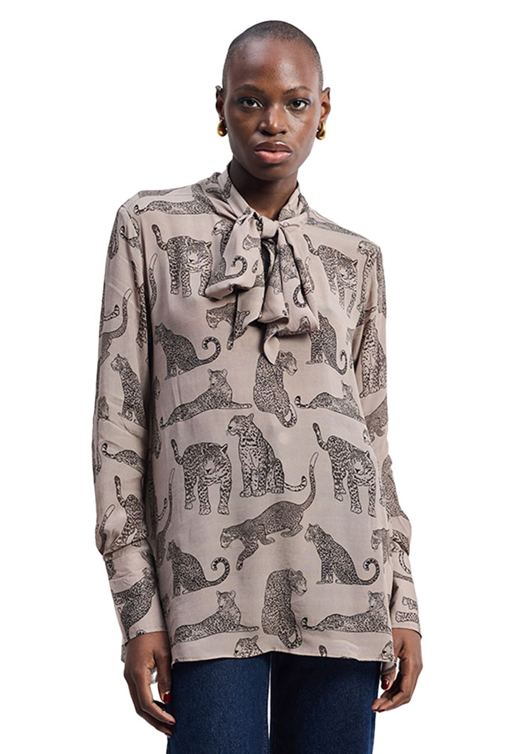 Relaxed Fit Front Tie Animal Top TOPS Reistor