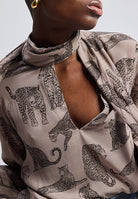 Relaxed Fit Front Tie Animal Top TOPS Reistor